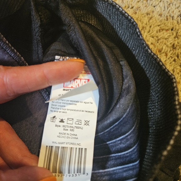 Electro from Spiderman 2 Costume *No Mask*, Size Small - Picture 4 of 4